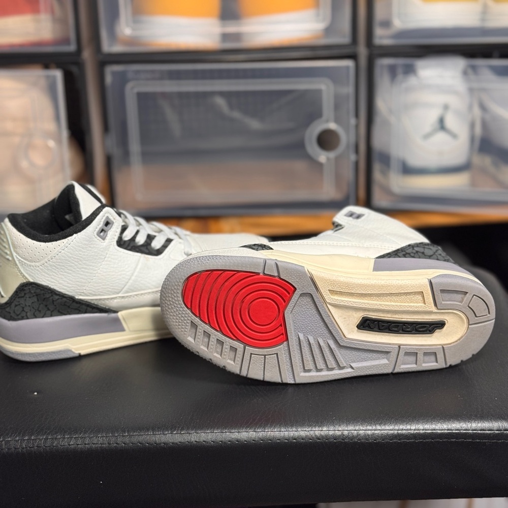Jordan 3 Cement Grey 1Y - Picture 5 of 5
